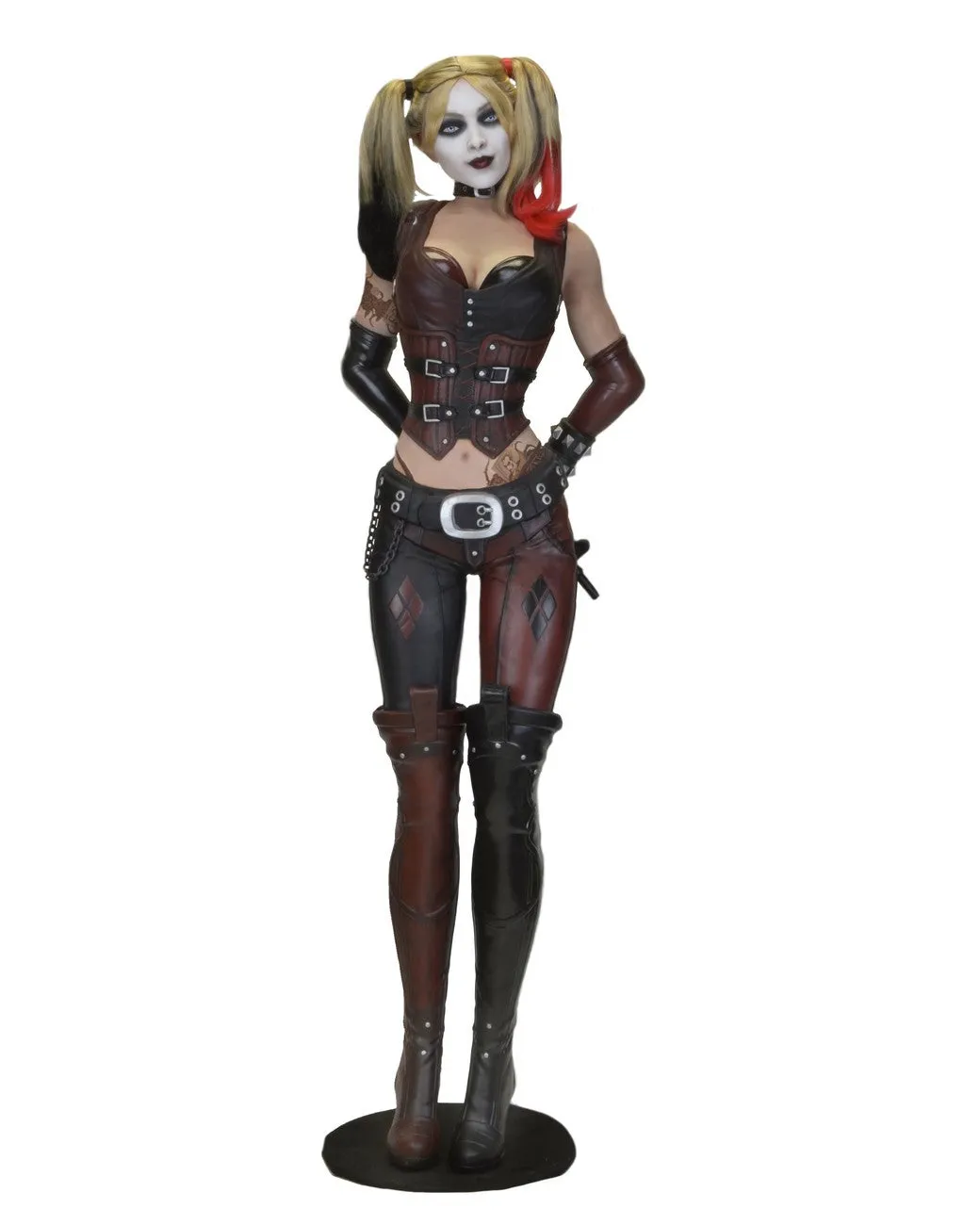 Batman Arkham City: Harley Quinn Life-Size