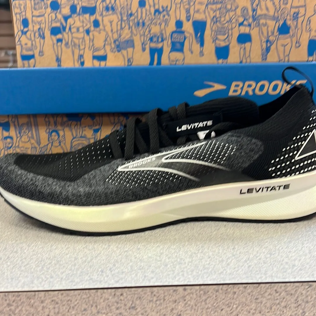 Brooks Women's Levitate Stealthfit 5