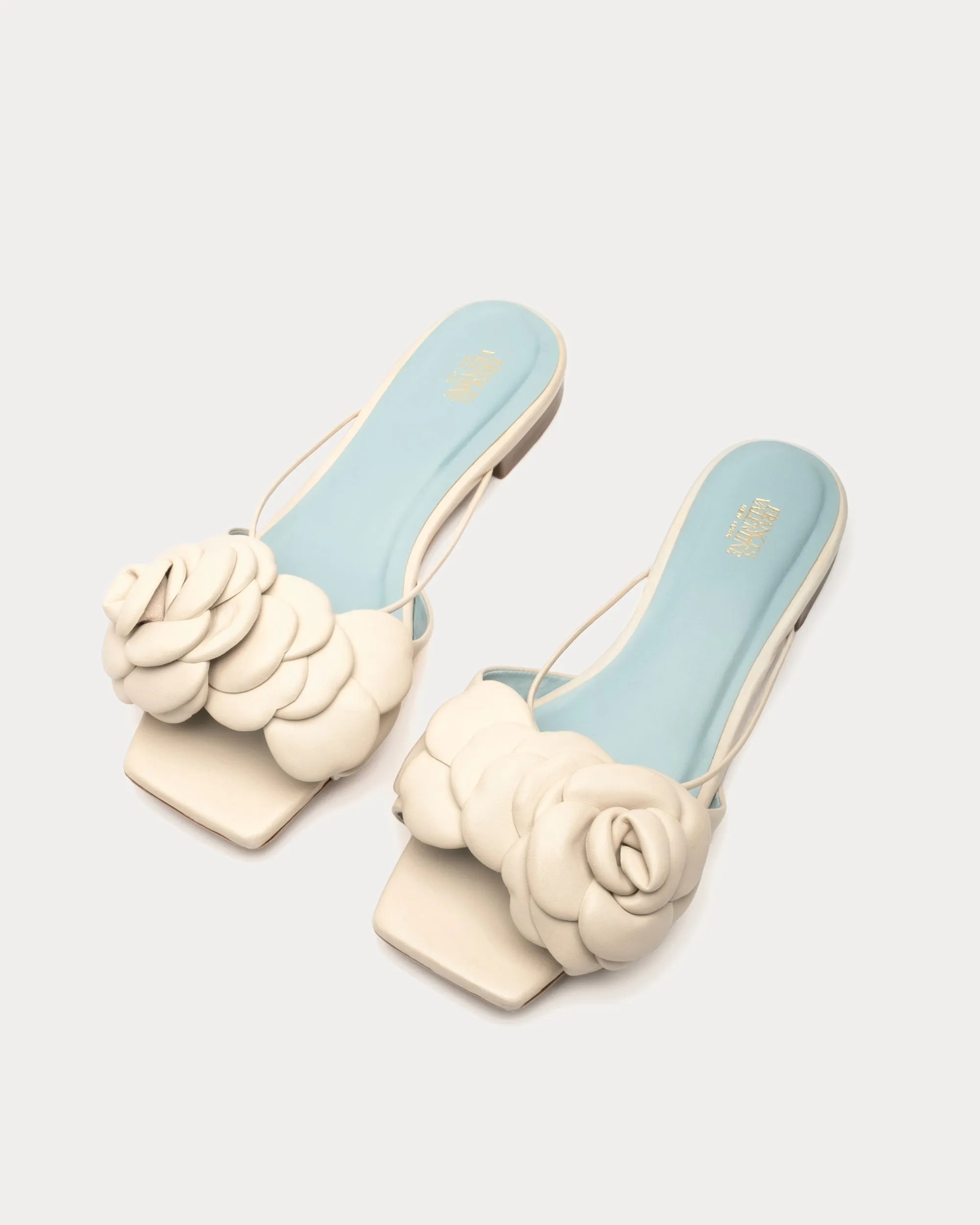 Gardenia Flower Sandal Nappa Oyster