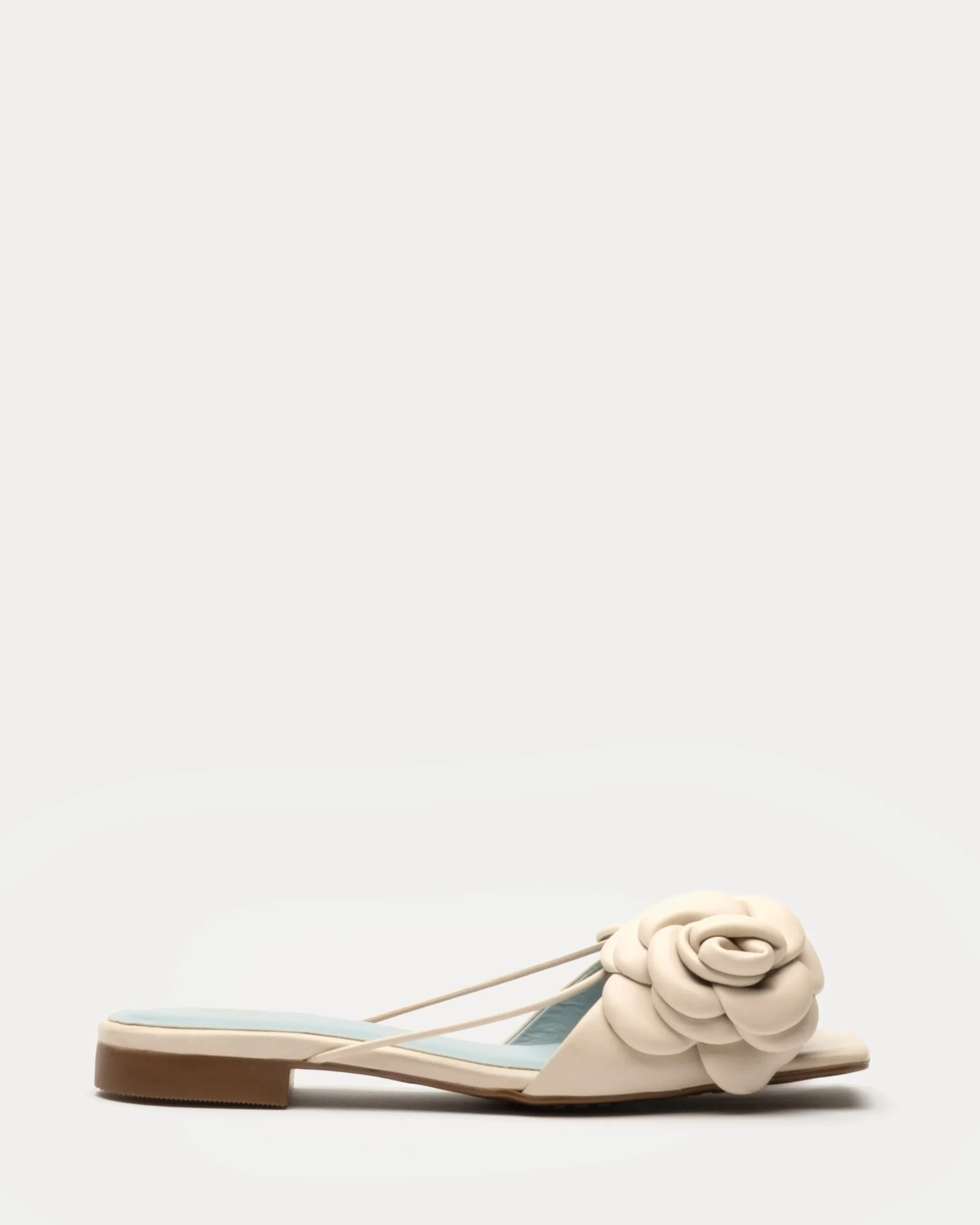 Gardenia Flower Sandal Nappa Oyster