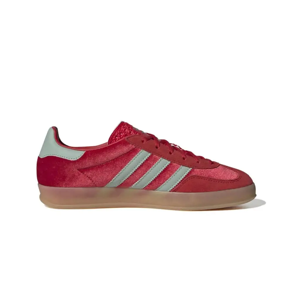 Gazelle Indoor Better Scarlet Hazy Green