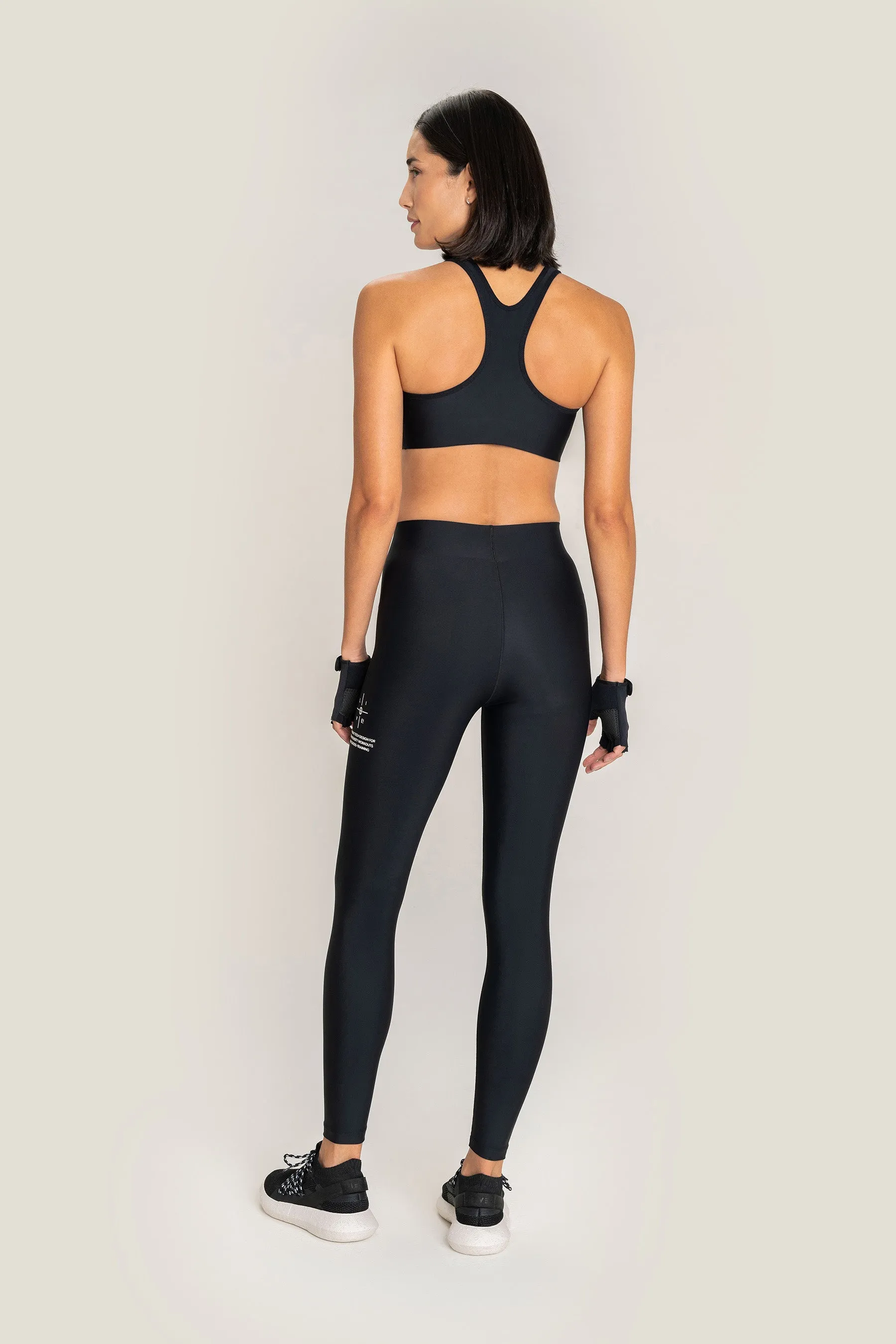 Hit Training Mid Sports Bra