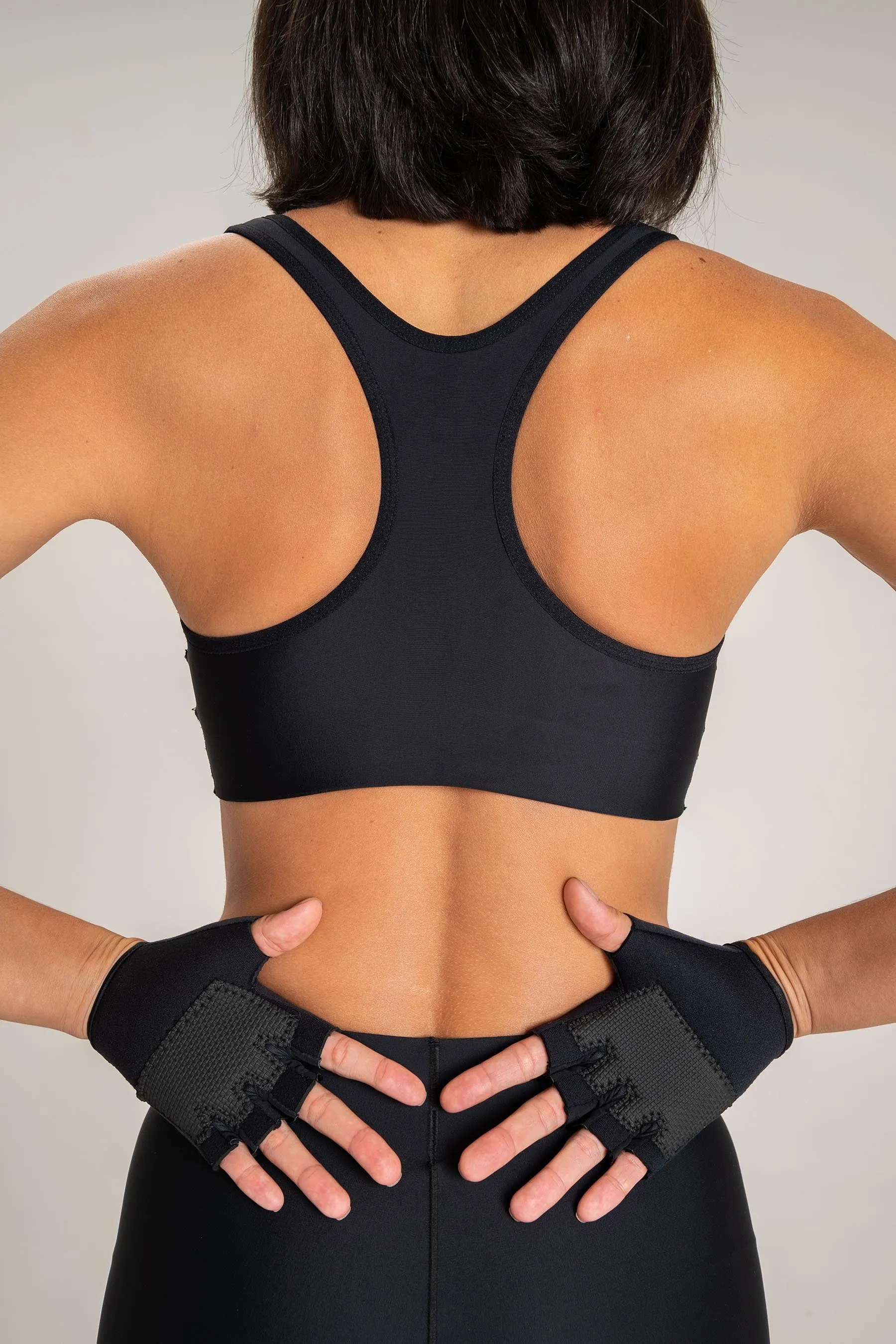 Hit Training Mid Sports Bra