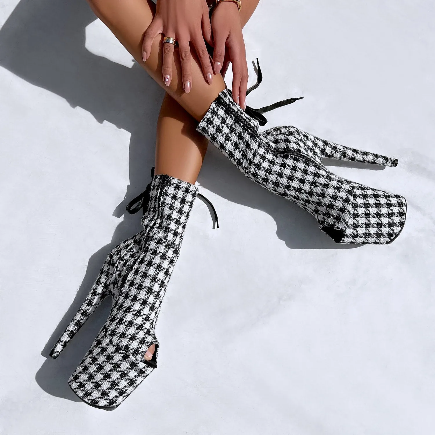 Houndstooth Corset Boot Open Toe - 8INCH