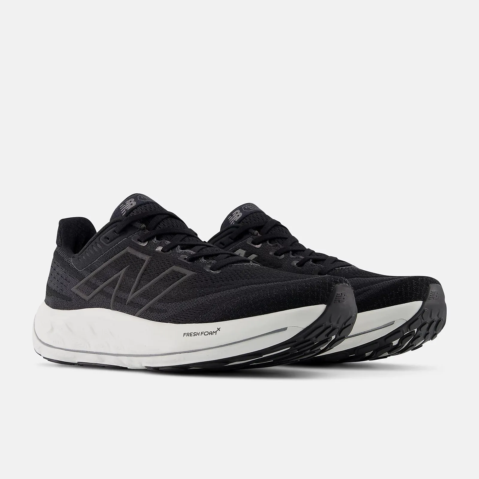 Men's New Balance Fresh Foam X Vongo v6 Running Shoe in Black White